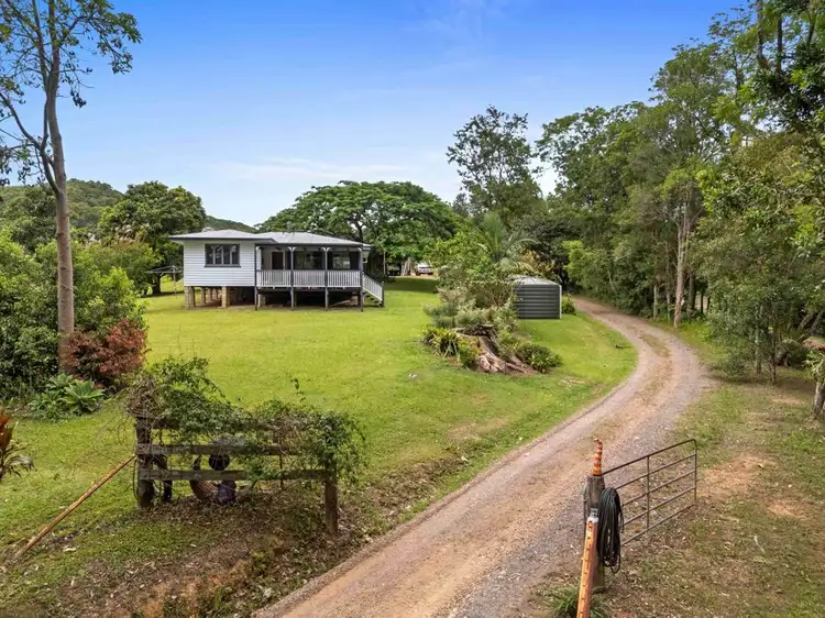 71 Sister Tree Creek Road