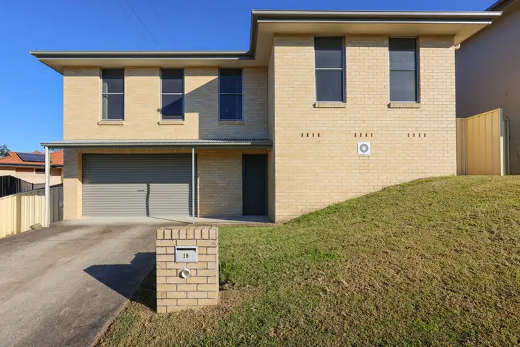 2B Hampshire Close