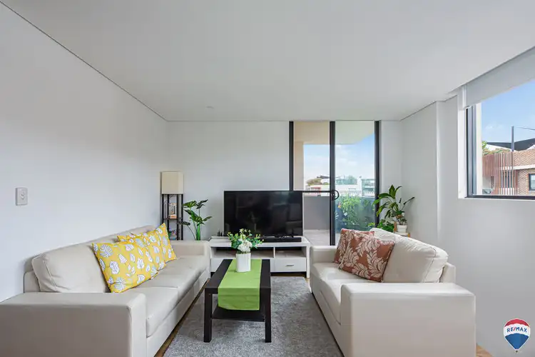 512/10 CARINYA STREET