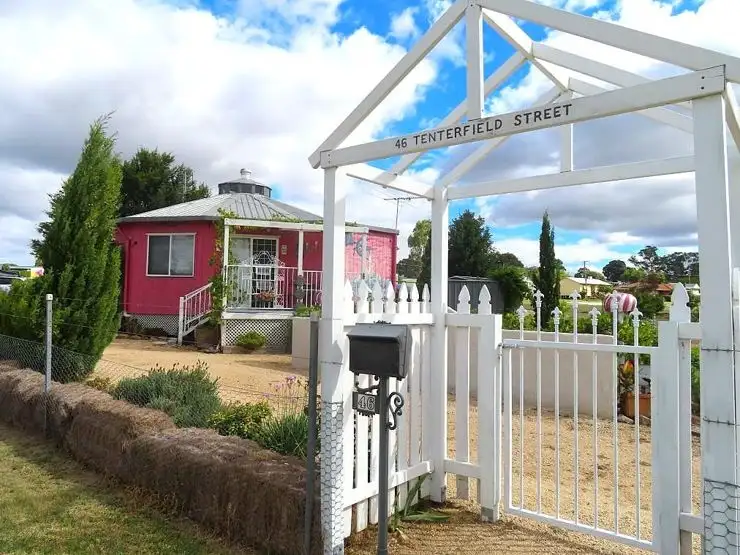 46 Tenterfield Street