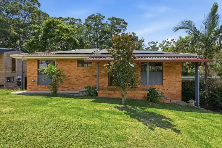 10 Dutton Crescent