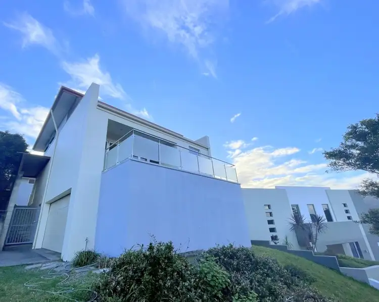 1/7 Tranquility Drive