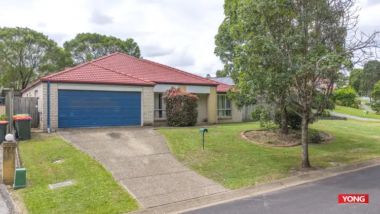 18 MOUNT BARNEY CRESCENT
