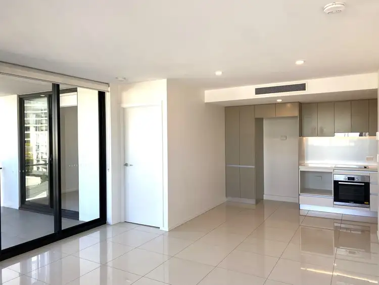 Unit 501 45 Wellington Road