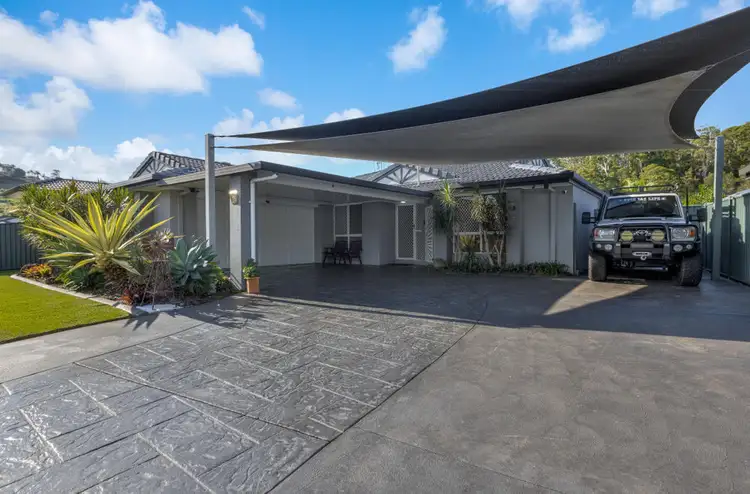 9 Vintage Lakes Drive