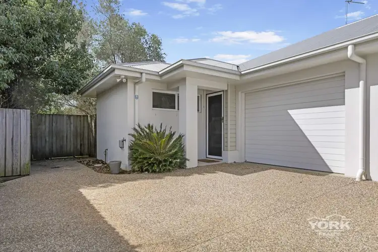 5/7 Adina Street