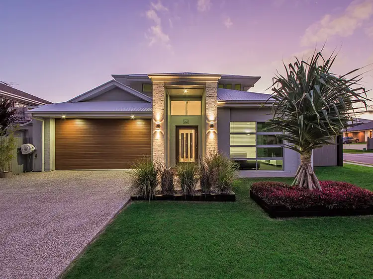 24 Feathertail Pl, Wakerley QLD 4154