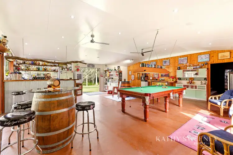 35 Komraus Court