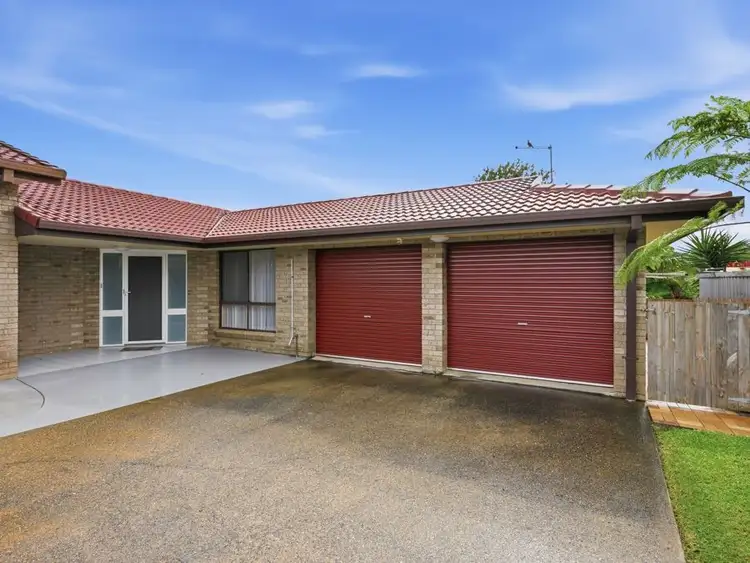 2/15 Sunbird Crescent