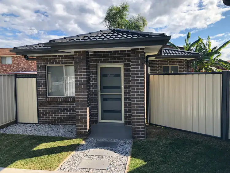 11a Woodlands Rd