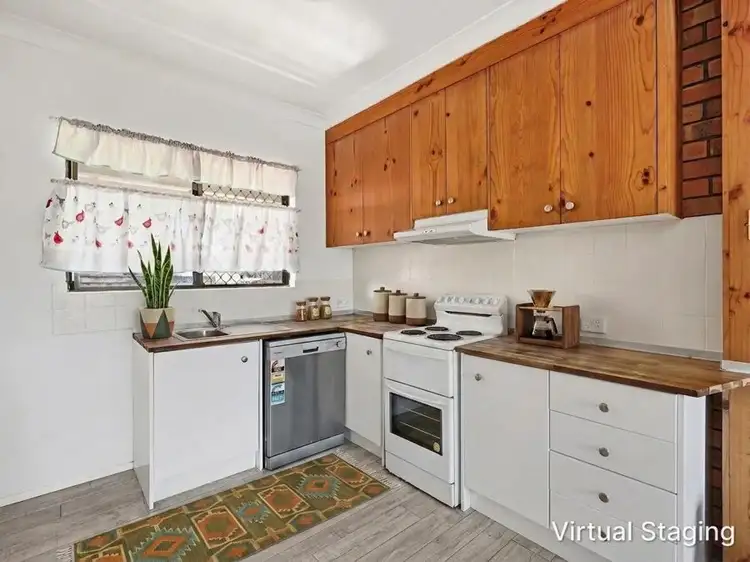 1/6 Wybalena Crescent