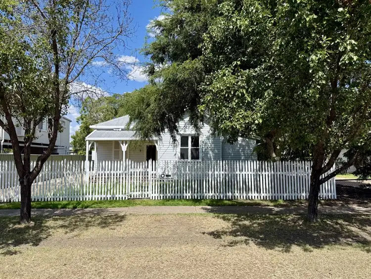 26 Edward ST