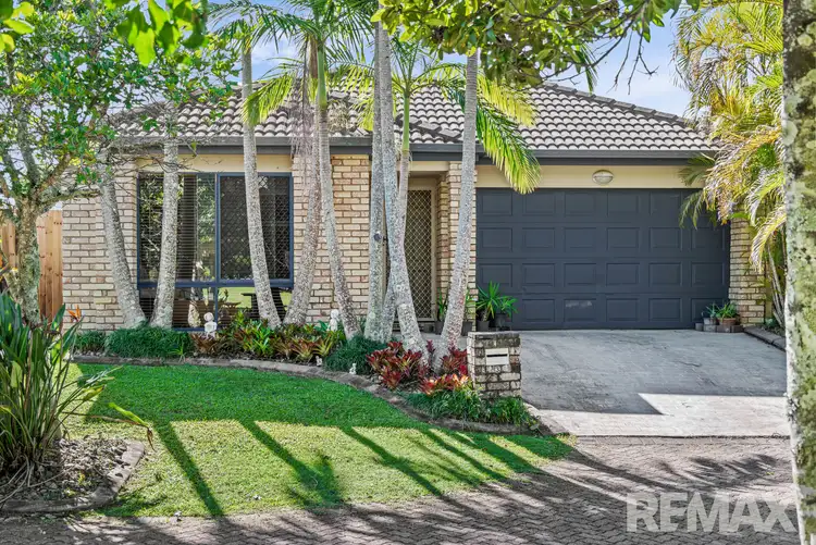 3 Glenmore Close