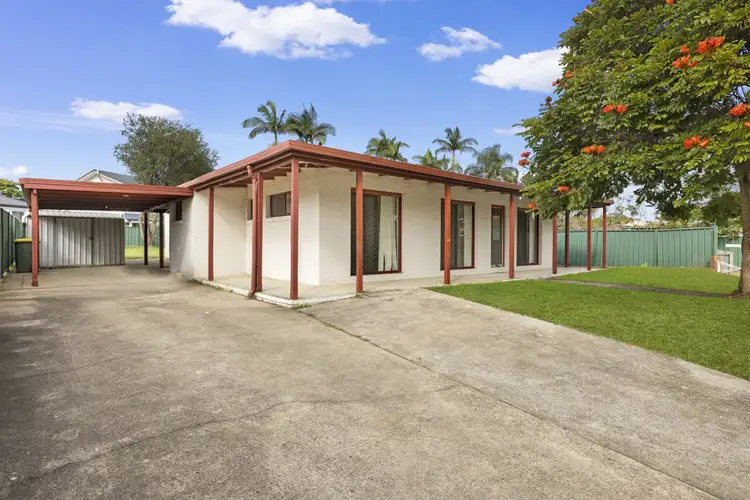 186 PINELANDS RD