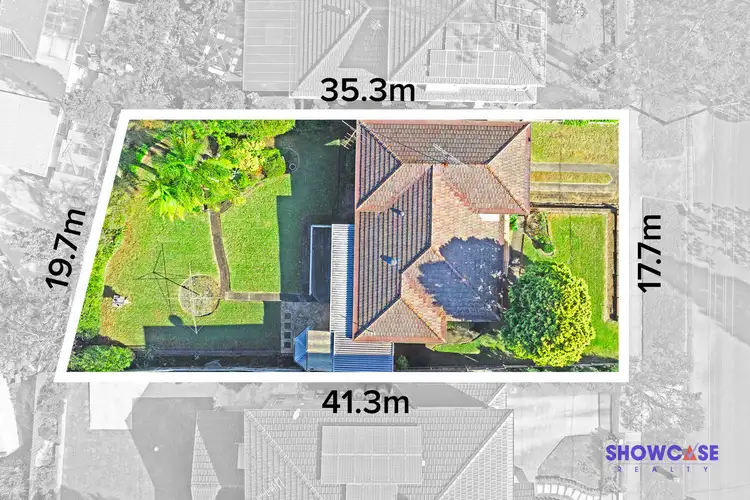 62 Dunrossil Avenue