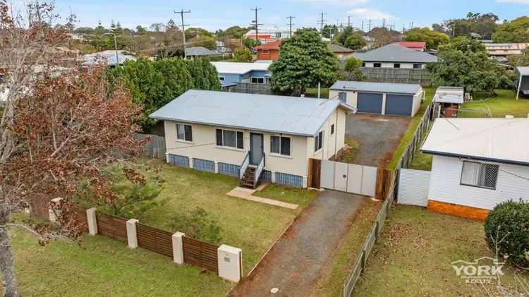 83 Hoey Street
