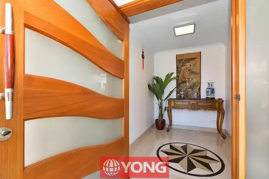 Second view of Homely house listing, 10 Lingle St, Robertson QLD 4109