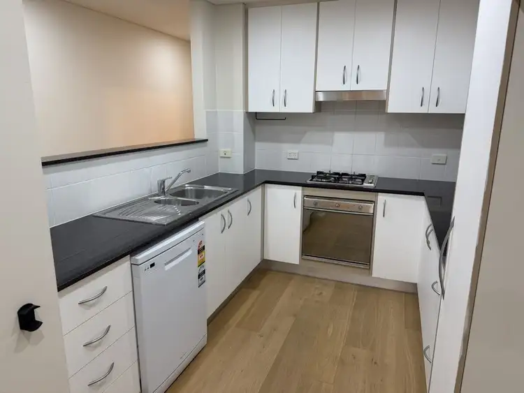 3/1-3 Oxford Street