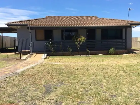 5 Tanderra Close