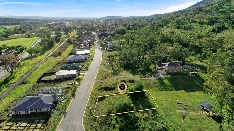 86 Valley Drive East
