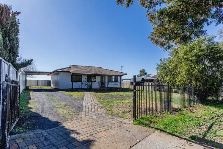 5 Tanderra Drive