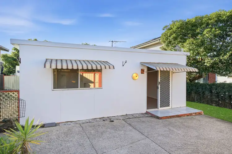 5A Watkins Road