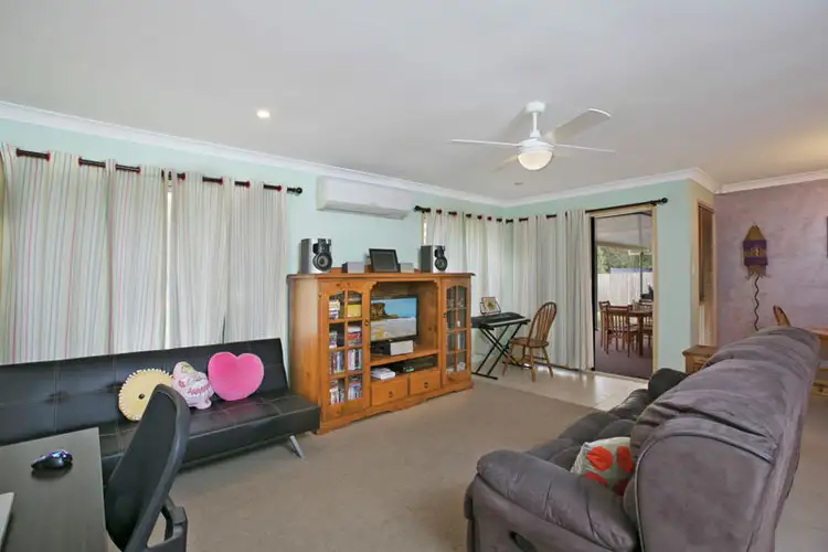 Third view of Homely house listing, 9 Jacqueline Pl, Wynnum West QLD 4178