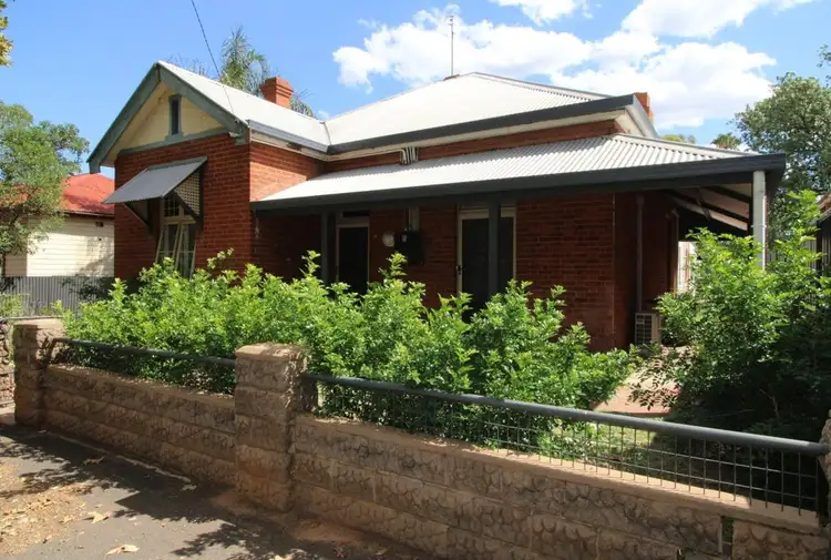 87 Darling Street