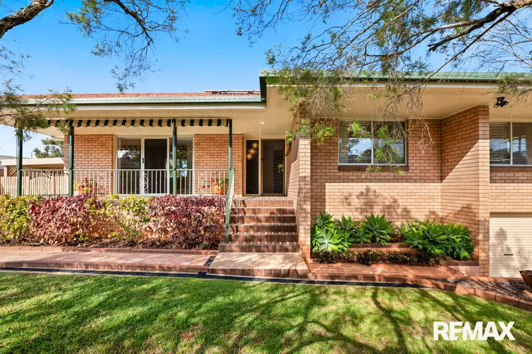12 Amaroo Avenue