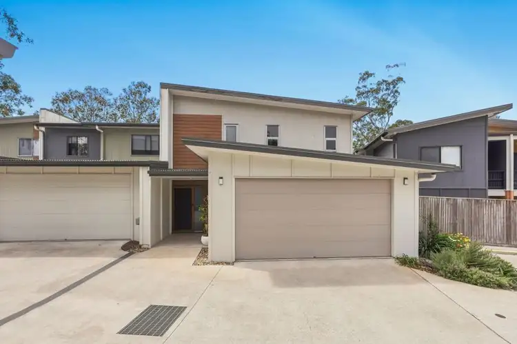 17/15 Kersley Rd