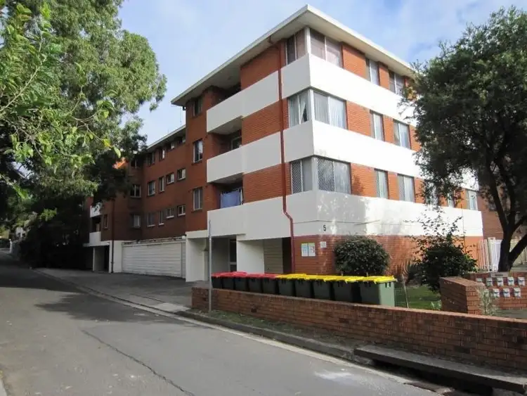 7/5 Drummond St, Warwick Farm NSW 2170
