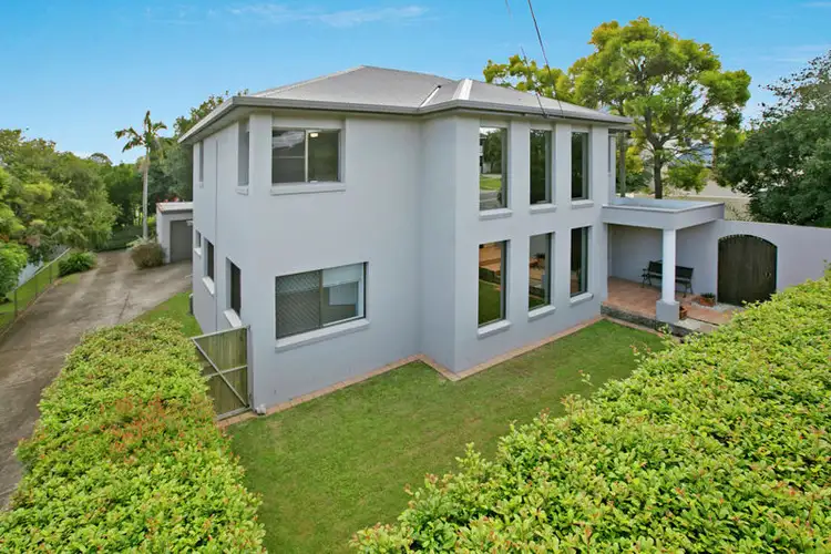 35 Wondall Rd, Wynnum West QLD 4178