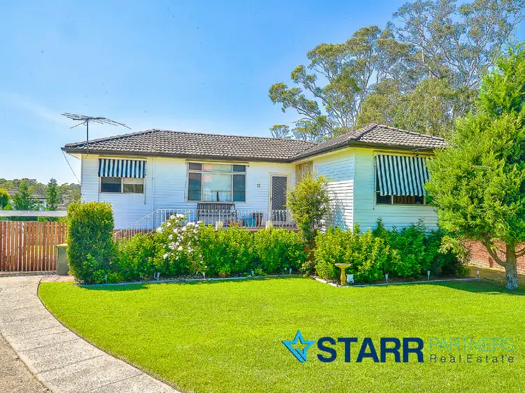 11 Lewin Cres, Bradbury NSW 2560