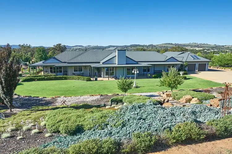 8 Kalmia Place, Springvale NSW 2650