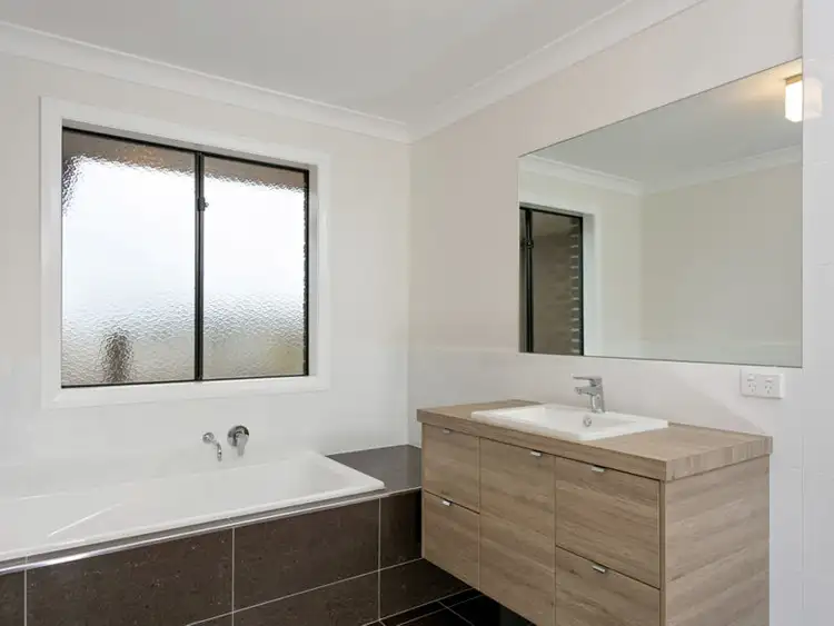 Sixth view of Homely house listing, 10 Glandore Street, Bourkelands, Wagga Wagga NSW 2650