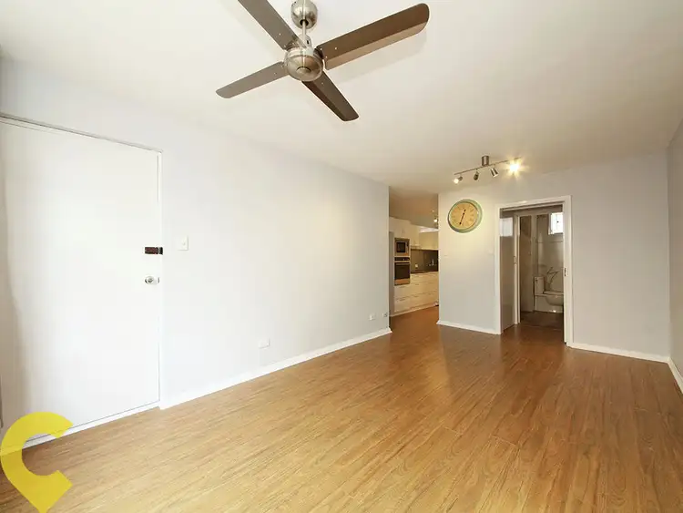 Sixth view of Homely house listing, 8/6 Riverview Terrace, Hamilton QLD 4007