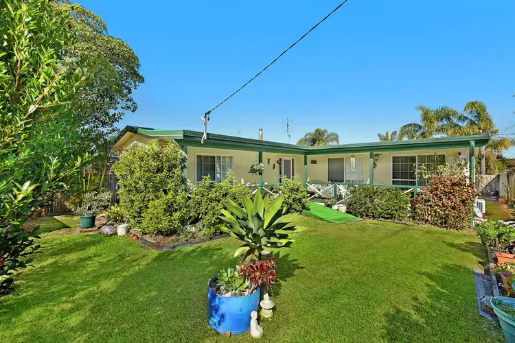 140 Wallarah Road, Gorokan NSW 2263