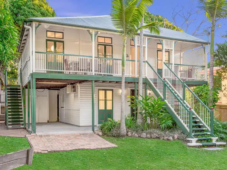 39 Wood Street, Manly QLD 4179
