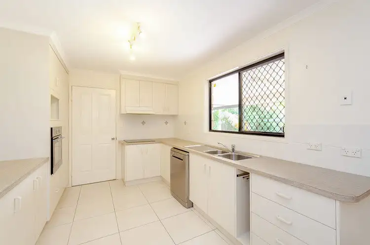 Sixth view of Homely house listing, 7 James Court, Telina QLD 4680