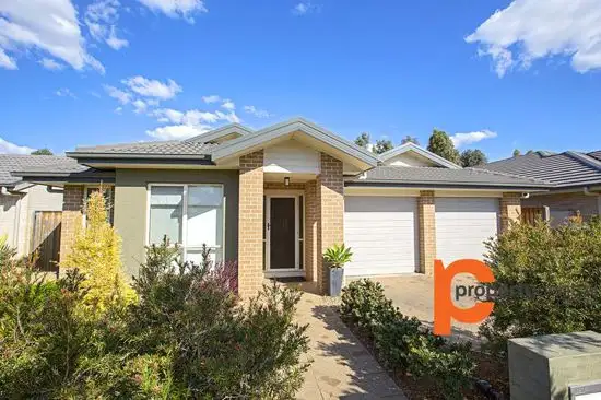 27 Sanderling Crescent, Cranebrook NSW 2749