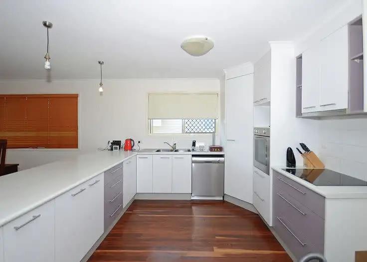 Fifth view of Homely house listing, 293 Torquay Tce, Torquay QLD 4655