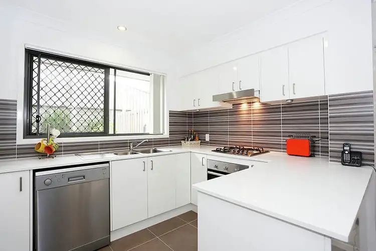 Fourth view of Homely townhouse listing, 5/9 Eduard place, Calamvale QLD 4116