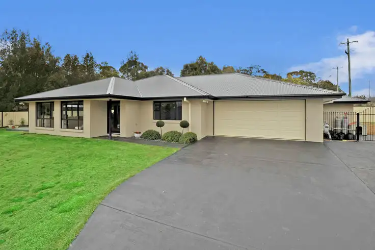 3 Grandview Crescent, Armidale NSW 2350