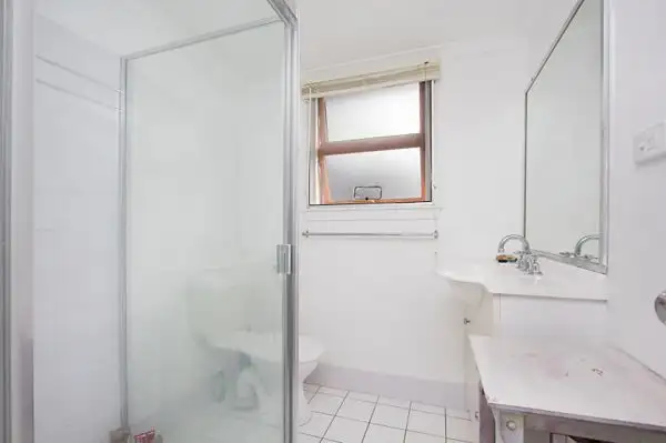 Sixth view of Homely unit listing, 1/3 Winston Street, Kirra QLD 4225