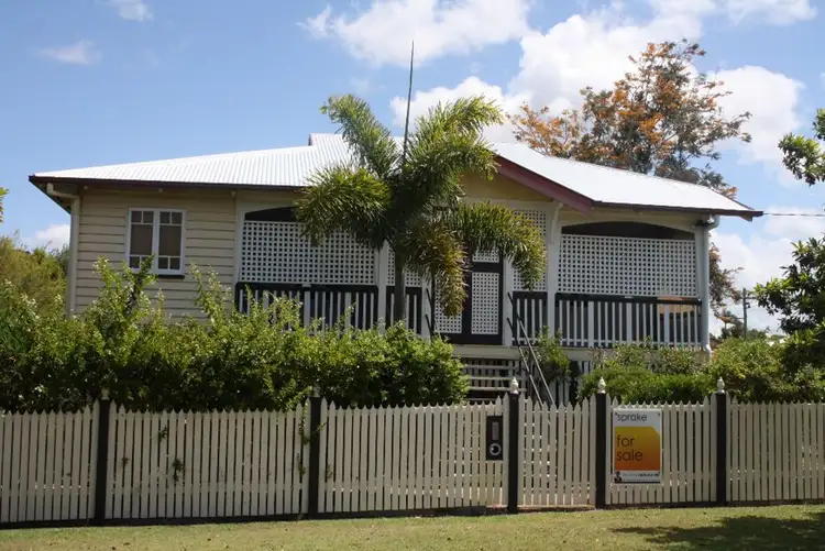 8 Dry Street, Maryborough QLD 4650