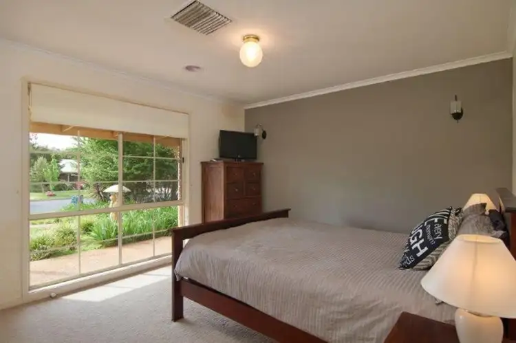 Seventh view of Homely house listing, 27 Overdale Drive, Bourkelands NSW 2650
