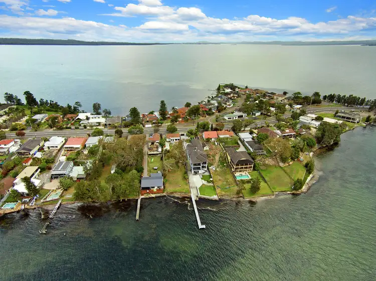 26 Main Road, Toukley NSW 2263