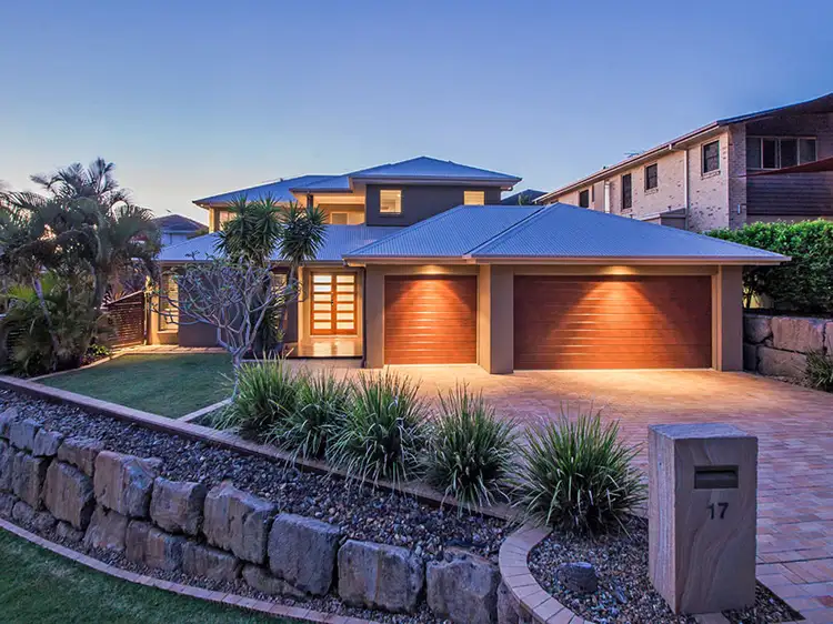 17 Nursery Place, Wakerley QLD 4154