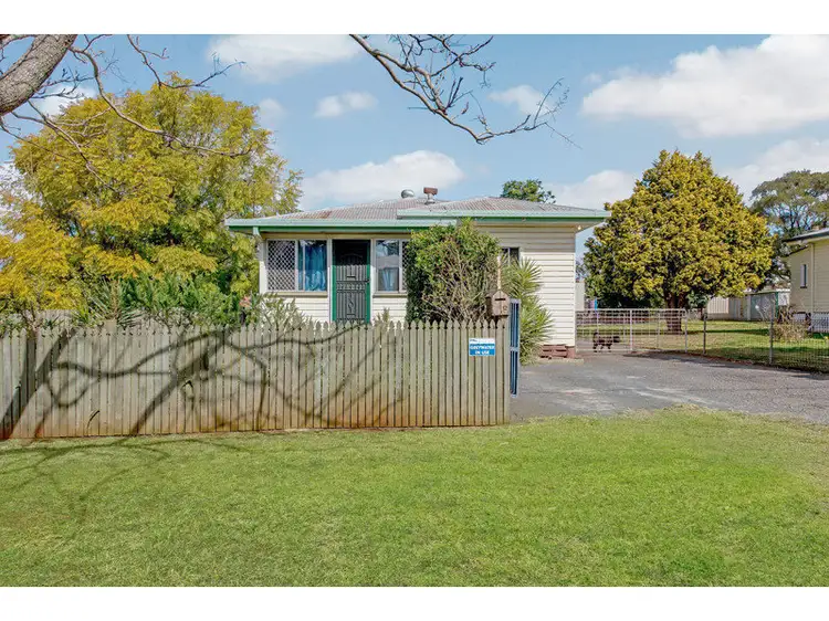 12 Tomkys Street, Rockville QLD 4350