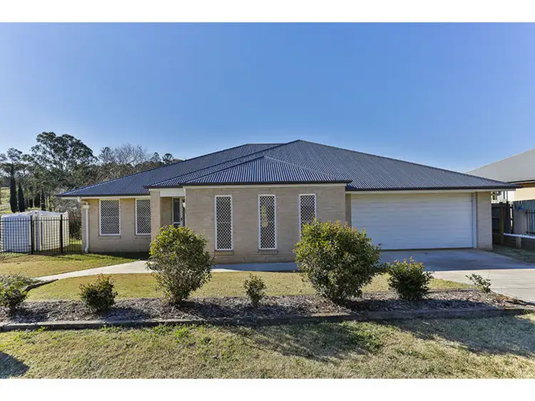 11 Willowburn Drive, Rockville QLD 4350